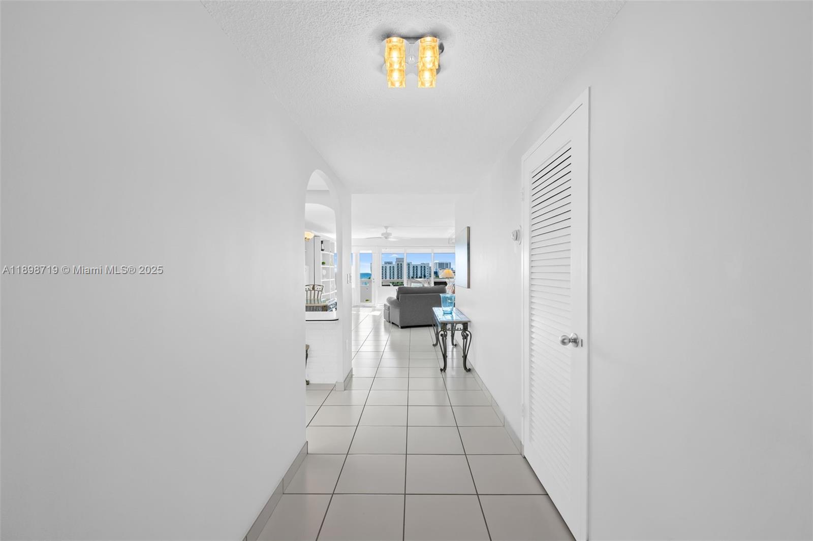 HOLLYWOOD TOWERS CONDO - Residential Lease