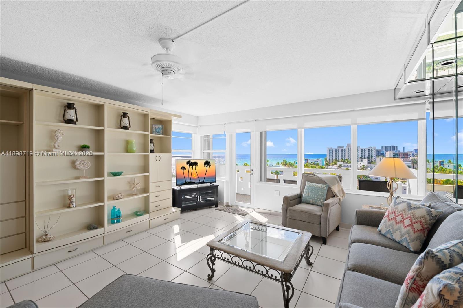 HOLLYWOOD TOWERS CONDO - Residential Lease