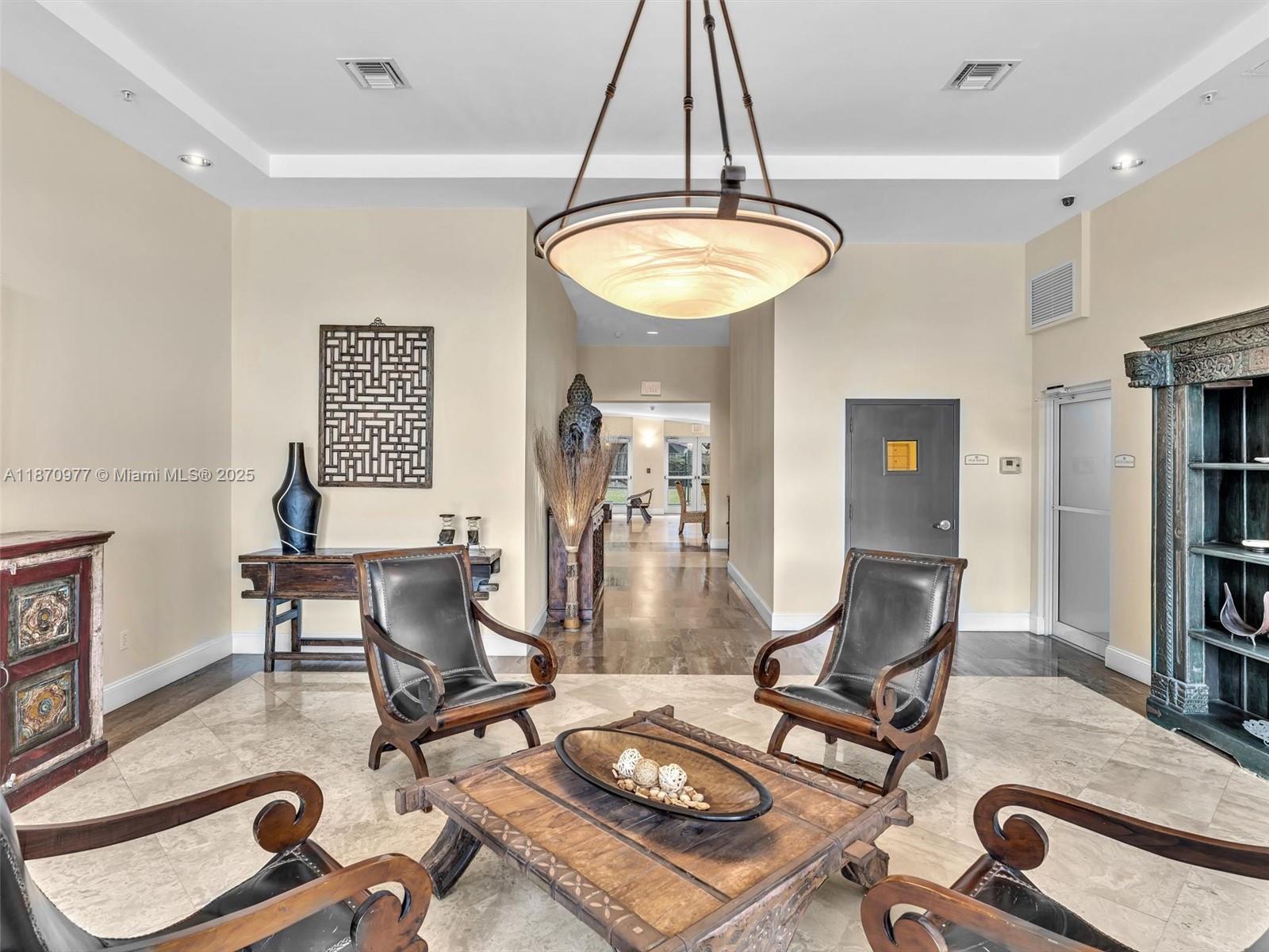 GATEWAY TO THE GROVE COND - Residential