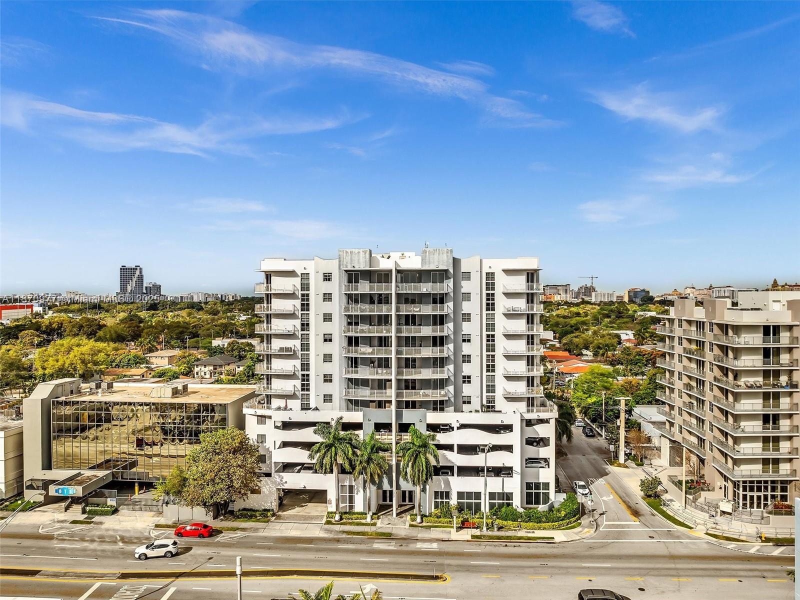 GATEWAY TO THE GROVE COND - Residential