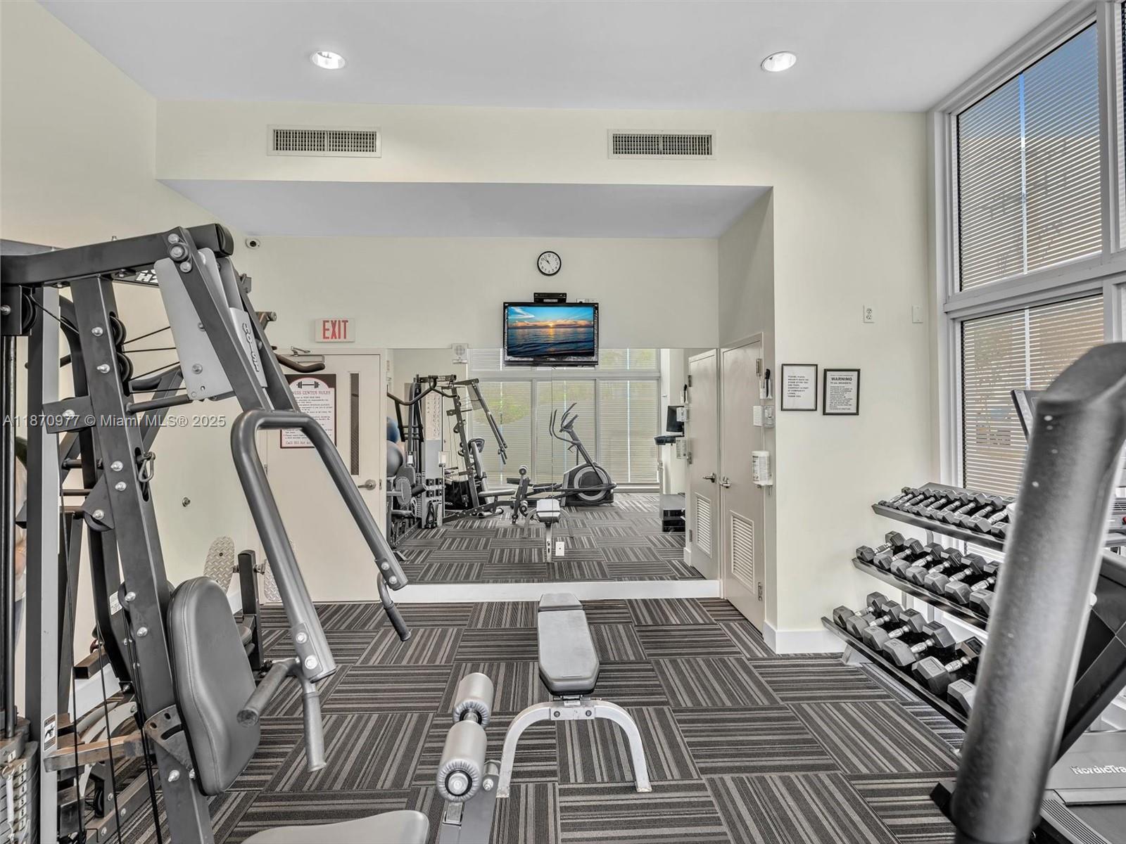 GATEWAY TO THE GROVE COND - Residential