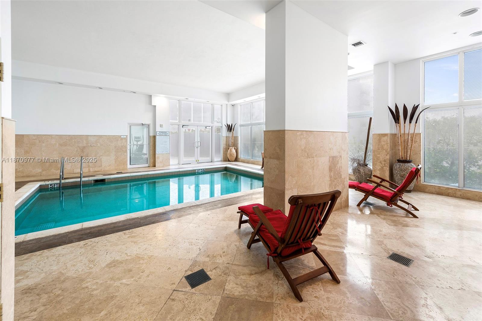 GATEWAY TO THE GROVE COND - Residential