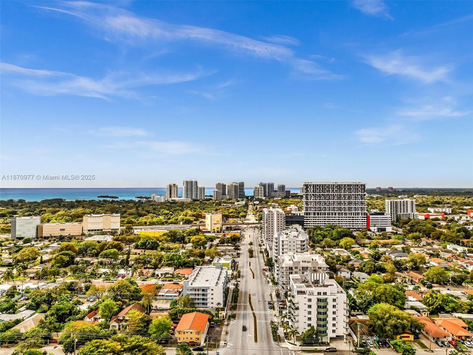 GATEWAY TO THE GROVE COND - Residential