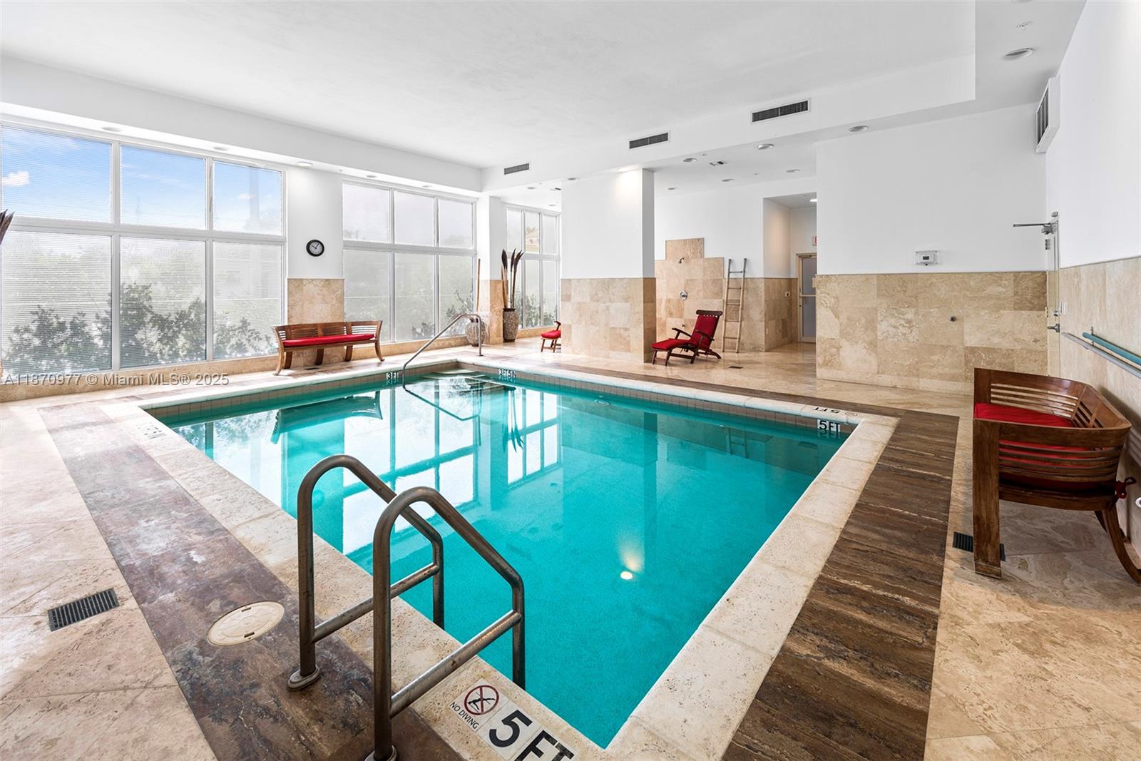 GATEWAY TO THE GROVE COND - Residential