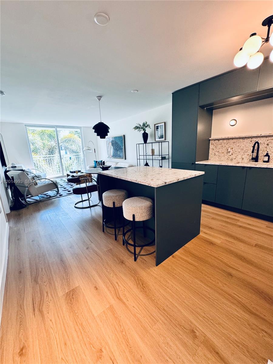 THE PARK GARDENS CONDO - Residential Lease
