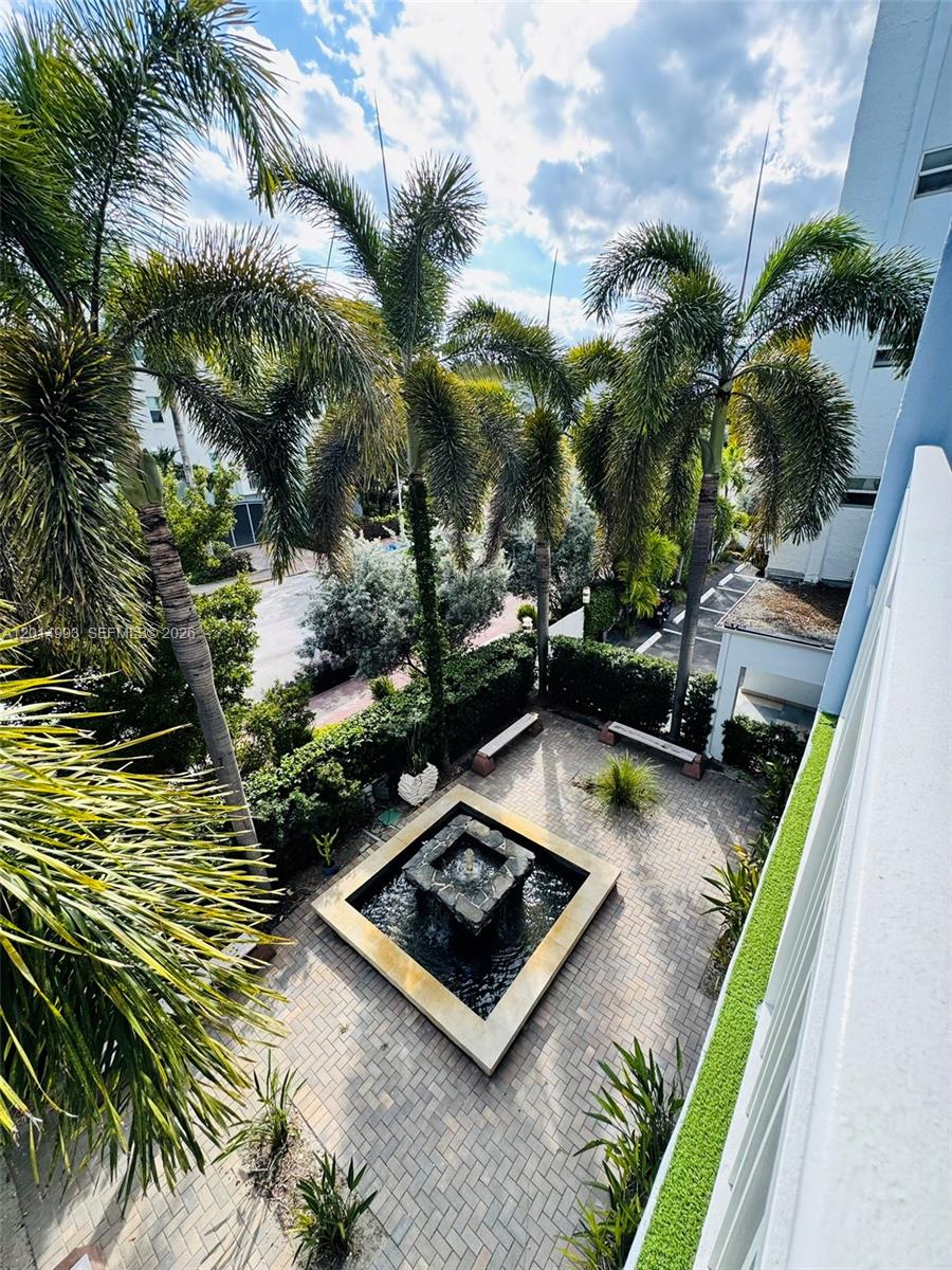 THE PARK GARDENS CONDO - Residential Lease