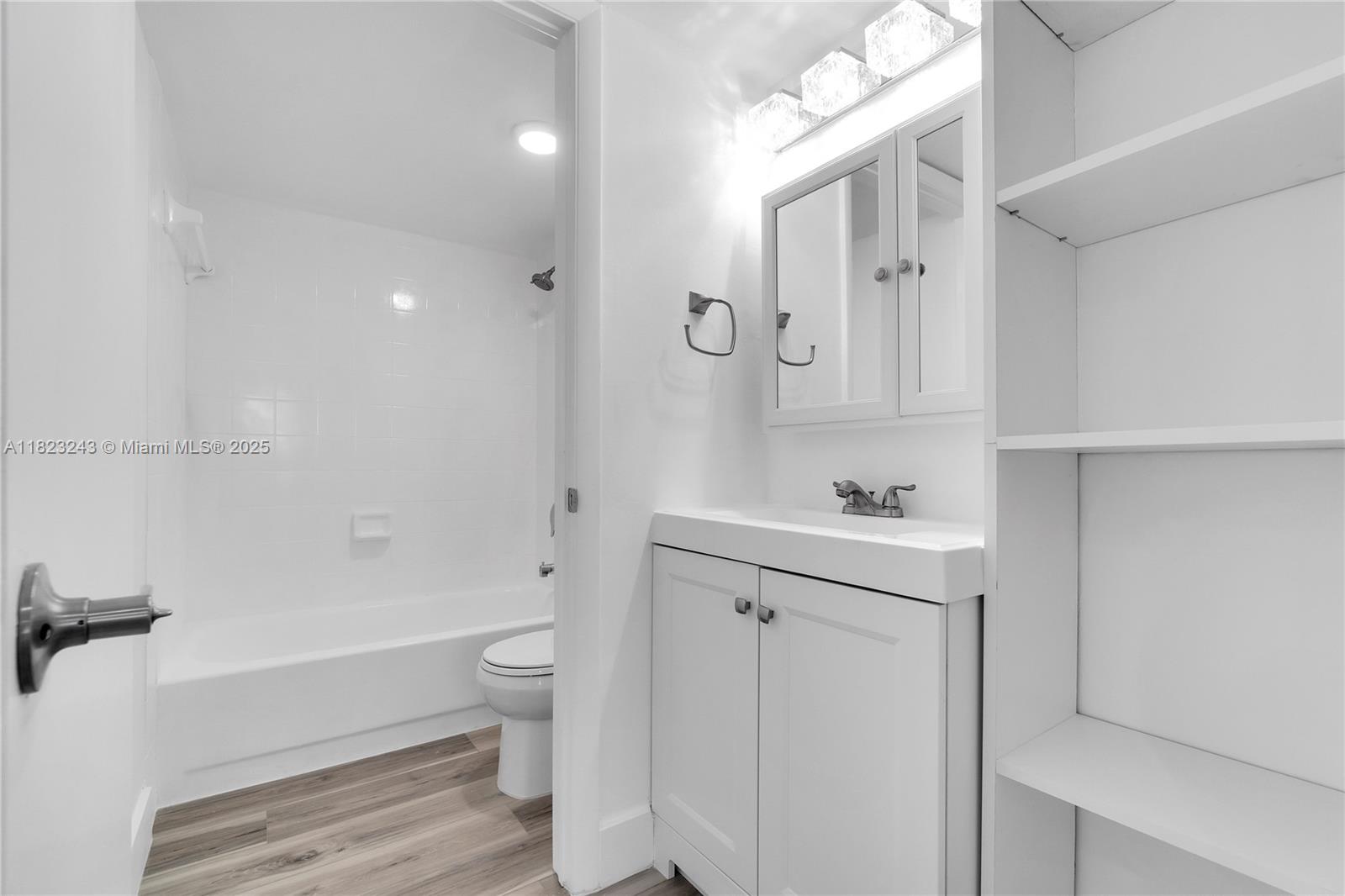 HARDING GARDENS CONDO - Residential Lease