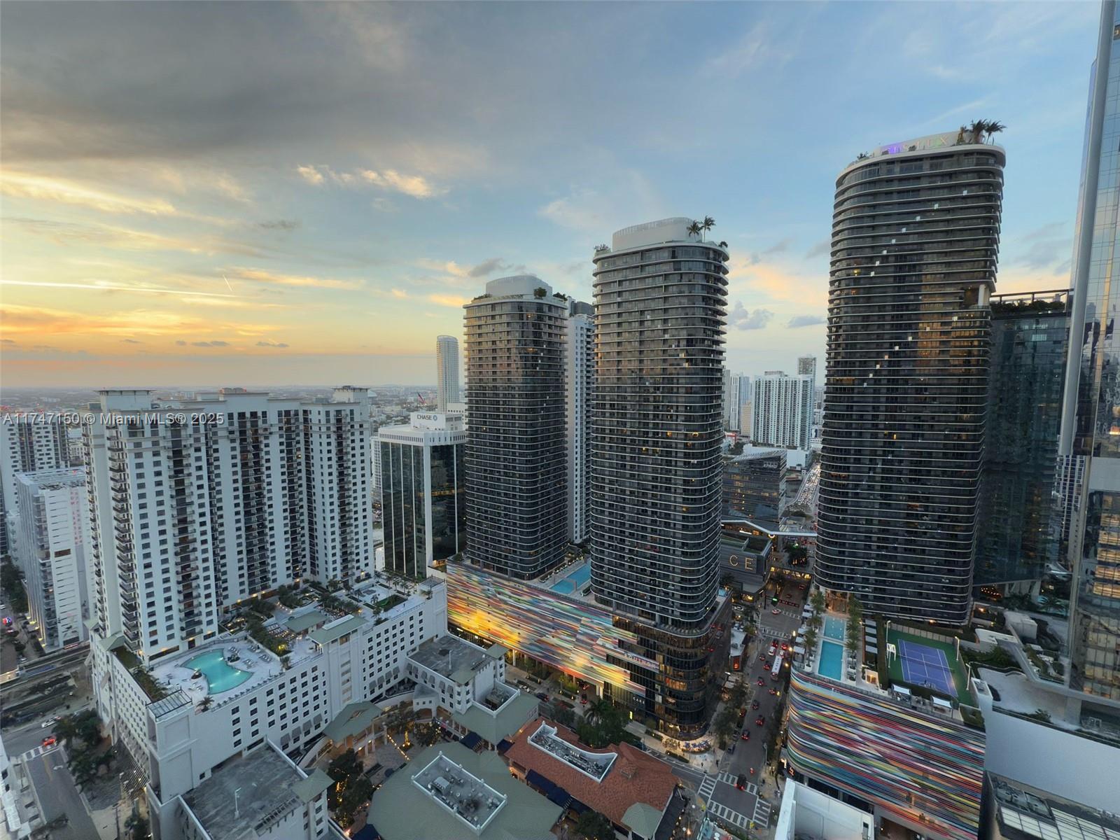 Property for Sale at 1000 Brickell Plz 4314, Miami, Broward County, Florida - Bedrooms: 1 
Bathrooms: 2  - $849,950