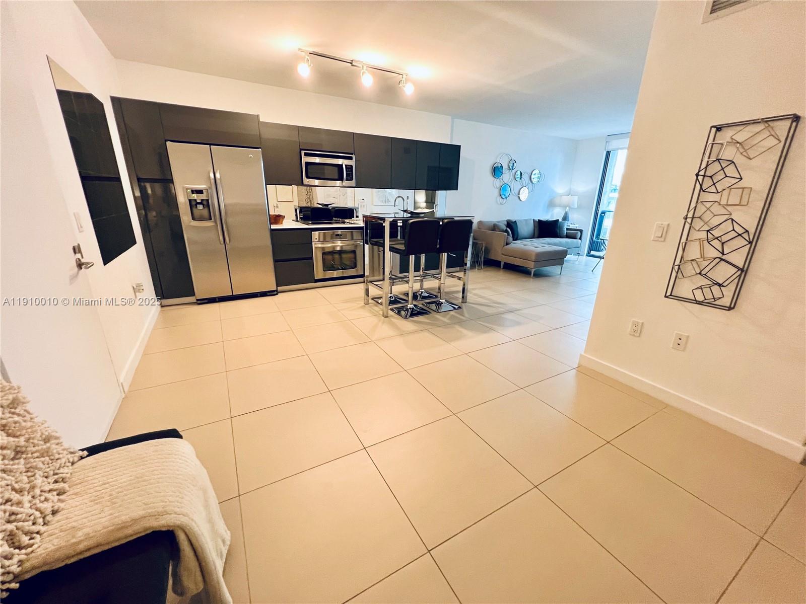 MY BRICKELL CONDO - Residential Lease