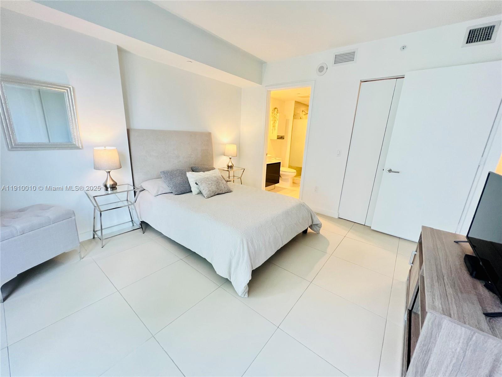 MY BRICKELL CONDO - Residential Lease