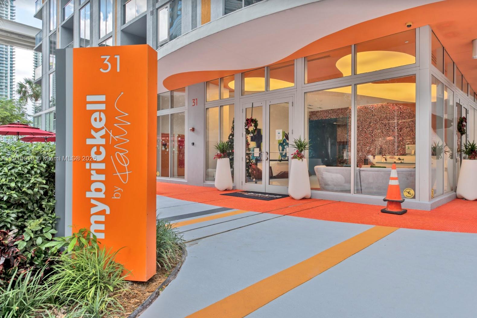 MY BRICKELL CONDO - Residential Lease