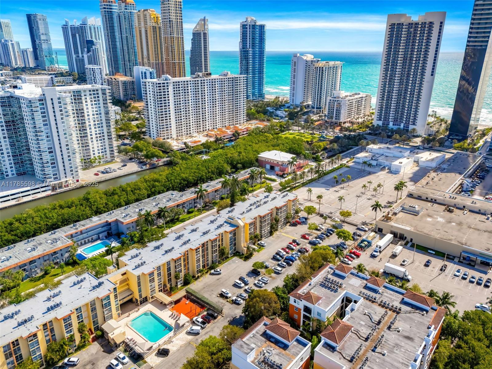 Rental Property at 200 172nd St 103, Sunny Isles Beach, Miami-Dade County, Florida - Bedrooms: 1 
Bathrooms: 1  - $1,800 MO.
