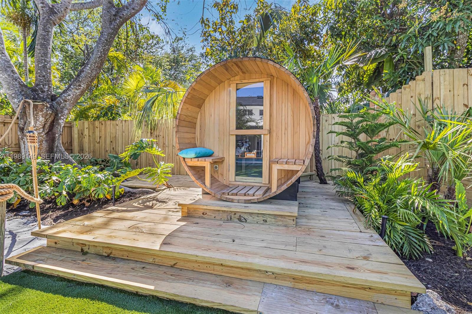 OMNI ESTATES 2ND ADDN - Residential