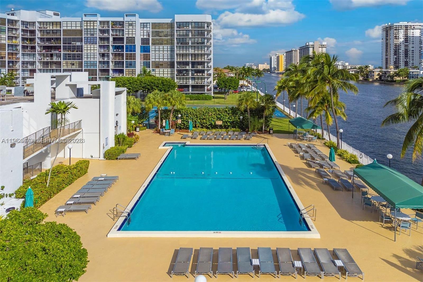 OCEANVIEW PARK CONDO - Residential Lease