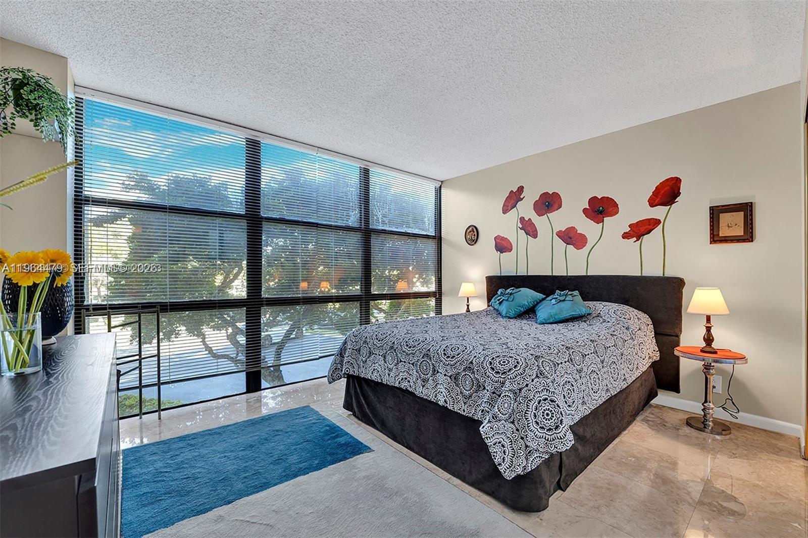 OCEANVIEW PARK CONDO - Residential Lease