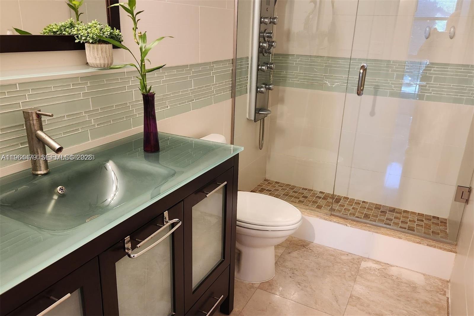 OCEANVIEW PARK CONDO - Residential Lease