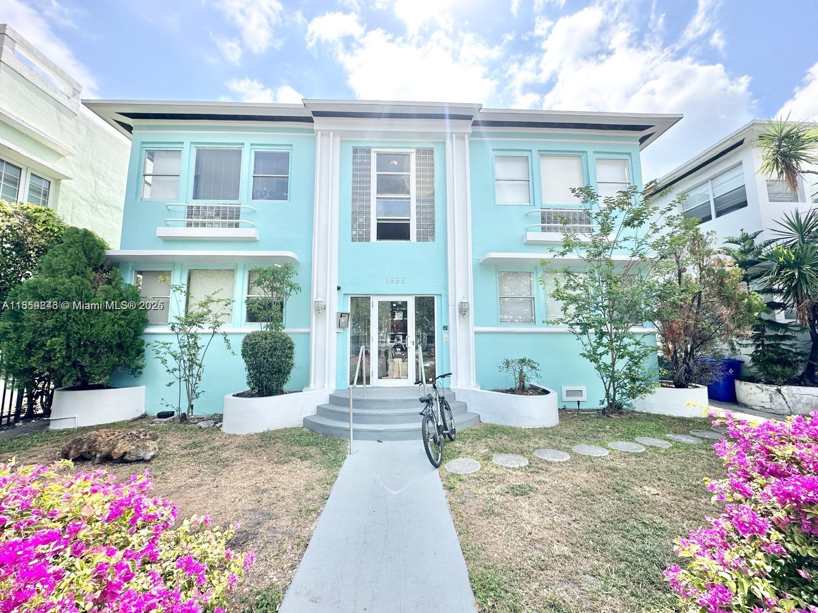 Must call agent Venny at 646-481-6869 to schedule a showing.
