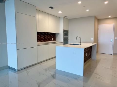 700 NE 24 ST 406 Miami FL 33137