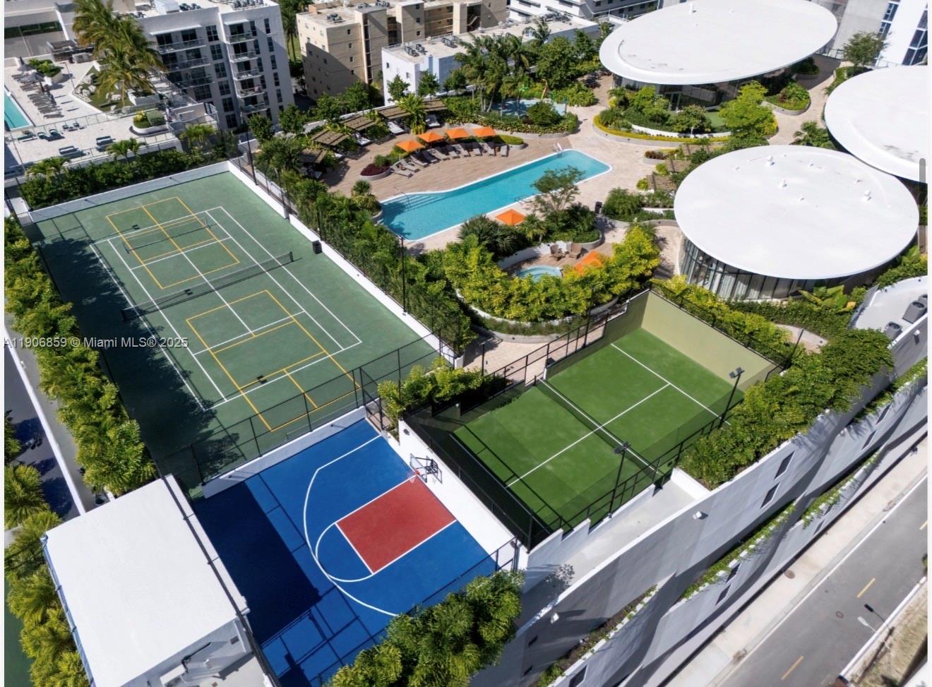 ARIA RESERVE - Residential Lease