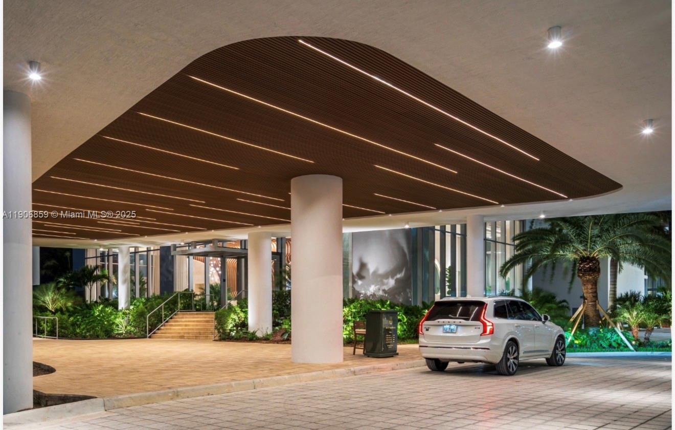 ARIA RESERVE - Residential Lease