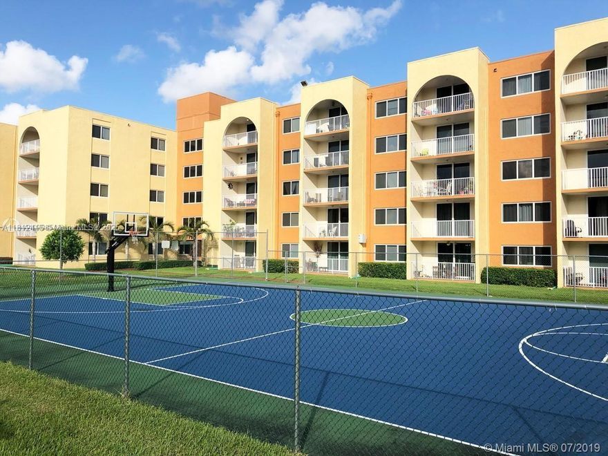 Beautifully renovated and very spacious 1-bedroom, 1-bath unit featuring impact windows and tile flooring throughout. Conveniently located in the heart of Miami Lakes/Hialeah, this first-floor residence offers comfort and accessibility—making move-in and everyday tasks like grocery shopping a breeze.
