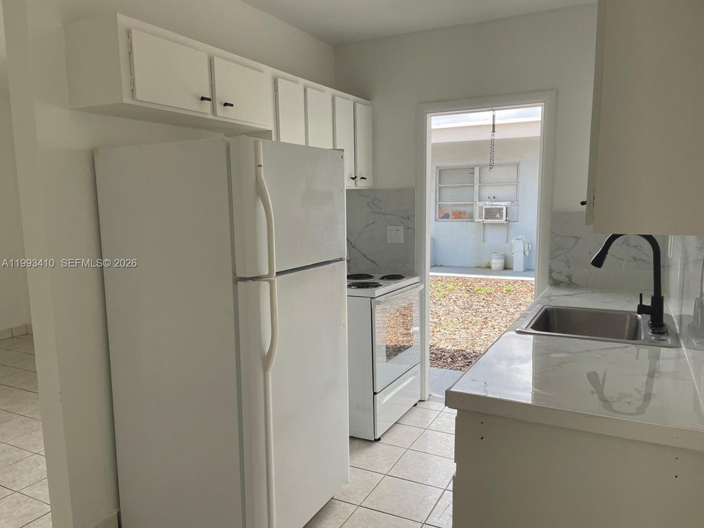 Photo of 6025 Polk St #8, Hollywood, FL 33024 (MLS # A11993410)