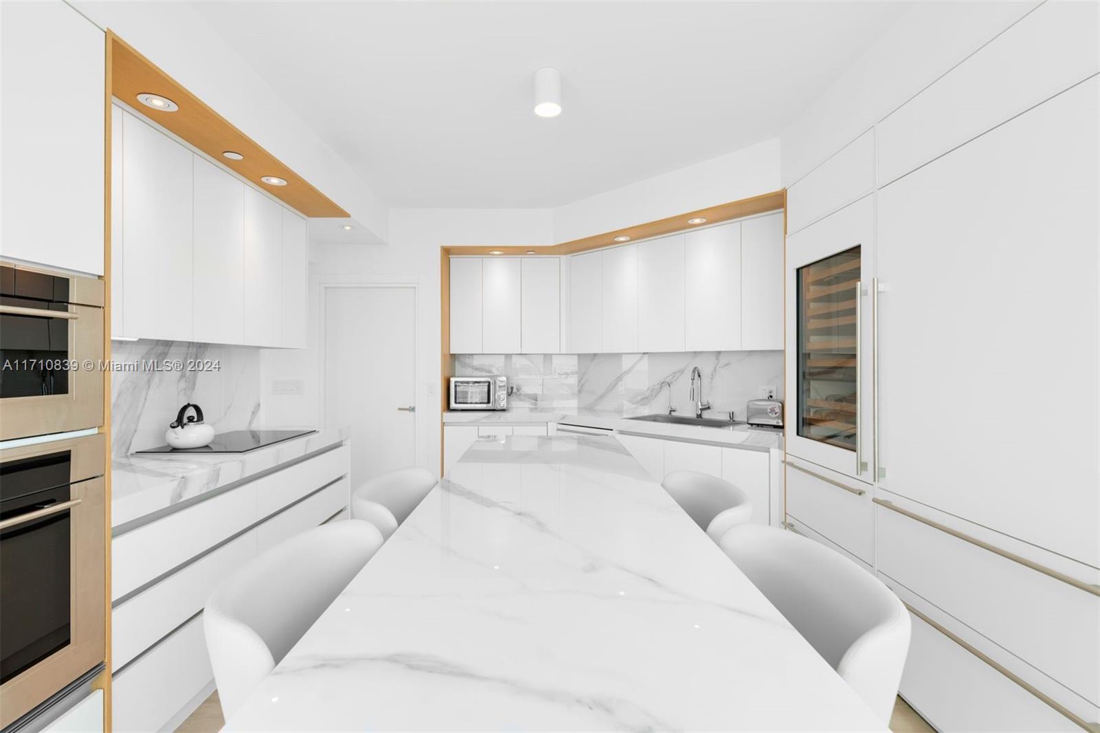 PORTOFINO TOWER CONDO - Residential