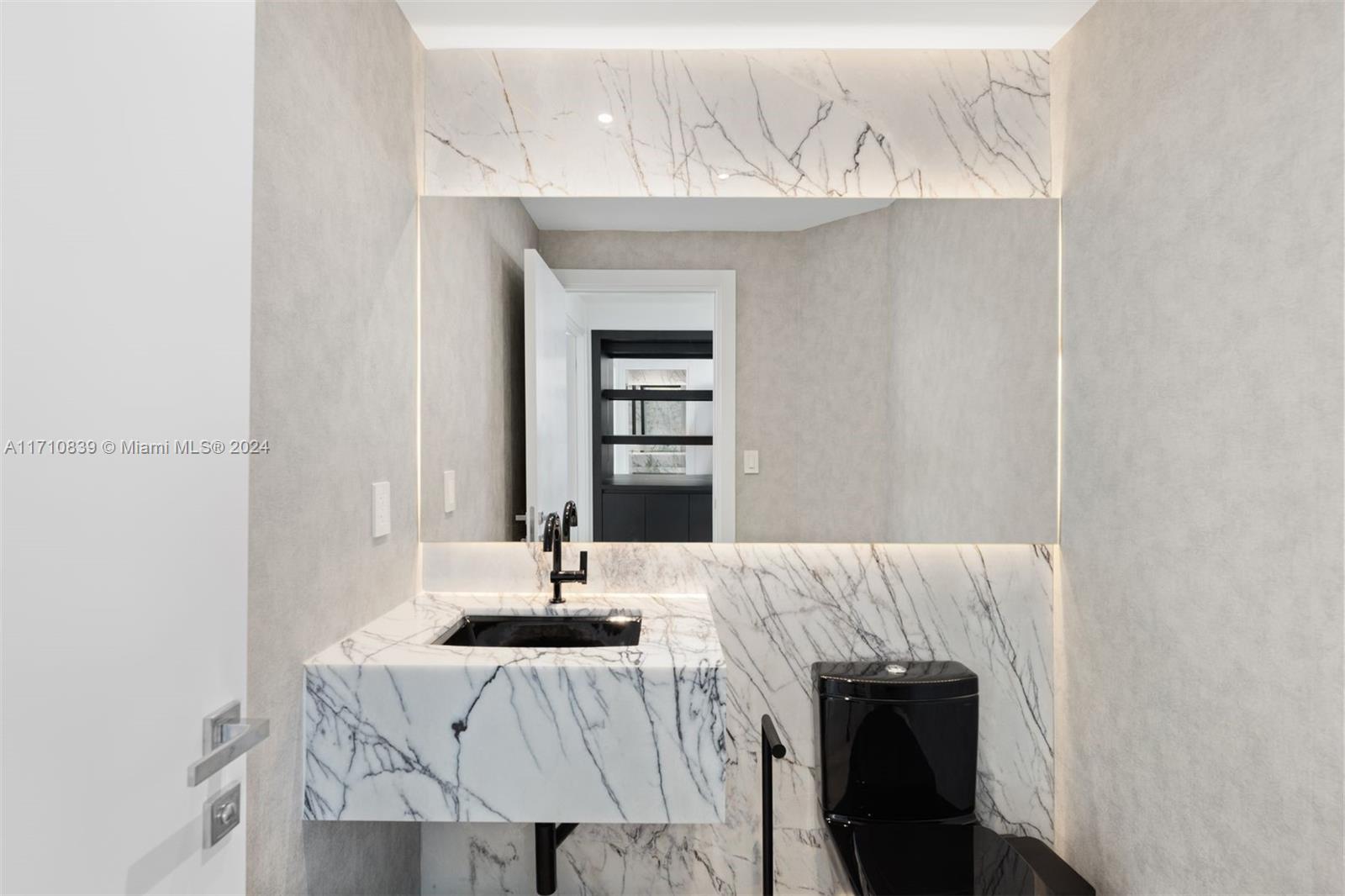 PORTOFINO TOWER CONDO - Residential