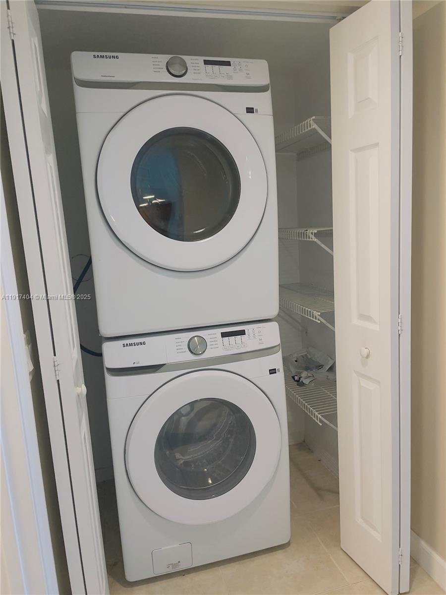 HALLANDALE BEACH PRIVATE - Residential Lease