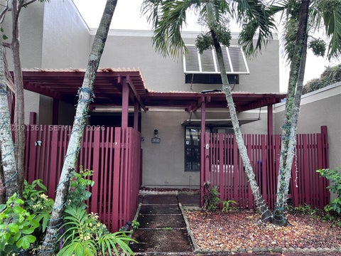 Photo of 11010 Clubhouse Rd, Pembroke Pines, FL 33026 (MLS # A12091361)