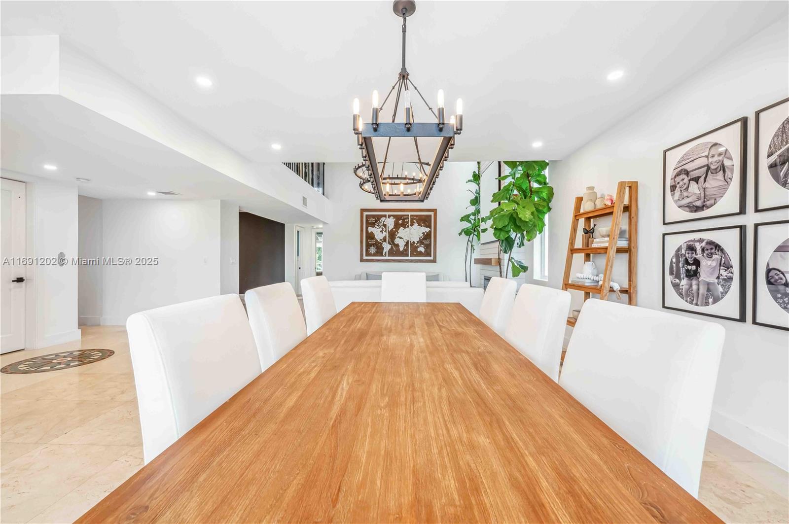 PARADISE POINT 1ST AMENDM - Residential