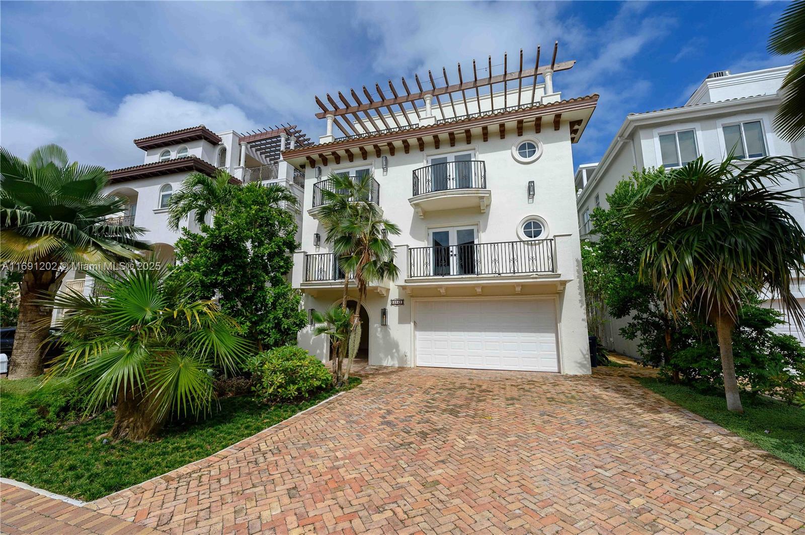 PARADISE POINT 1ST AMENDM - Residential