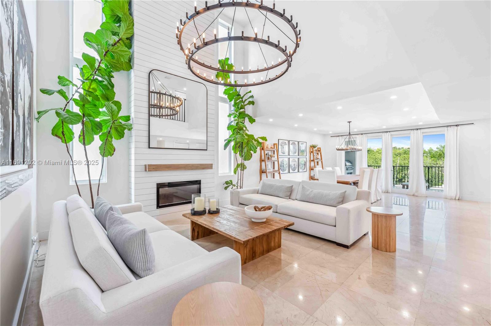 PARADISE POINT 1ST AMENDM - Residential