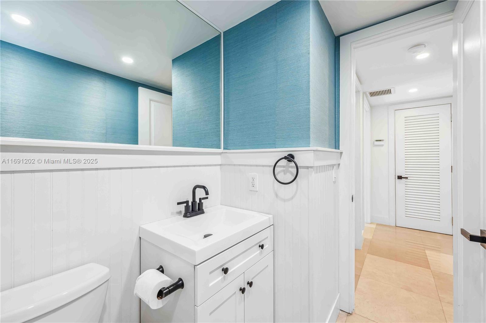 PARADISE POINT 1ST AMENDM - Residential