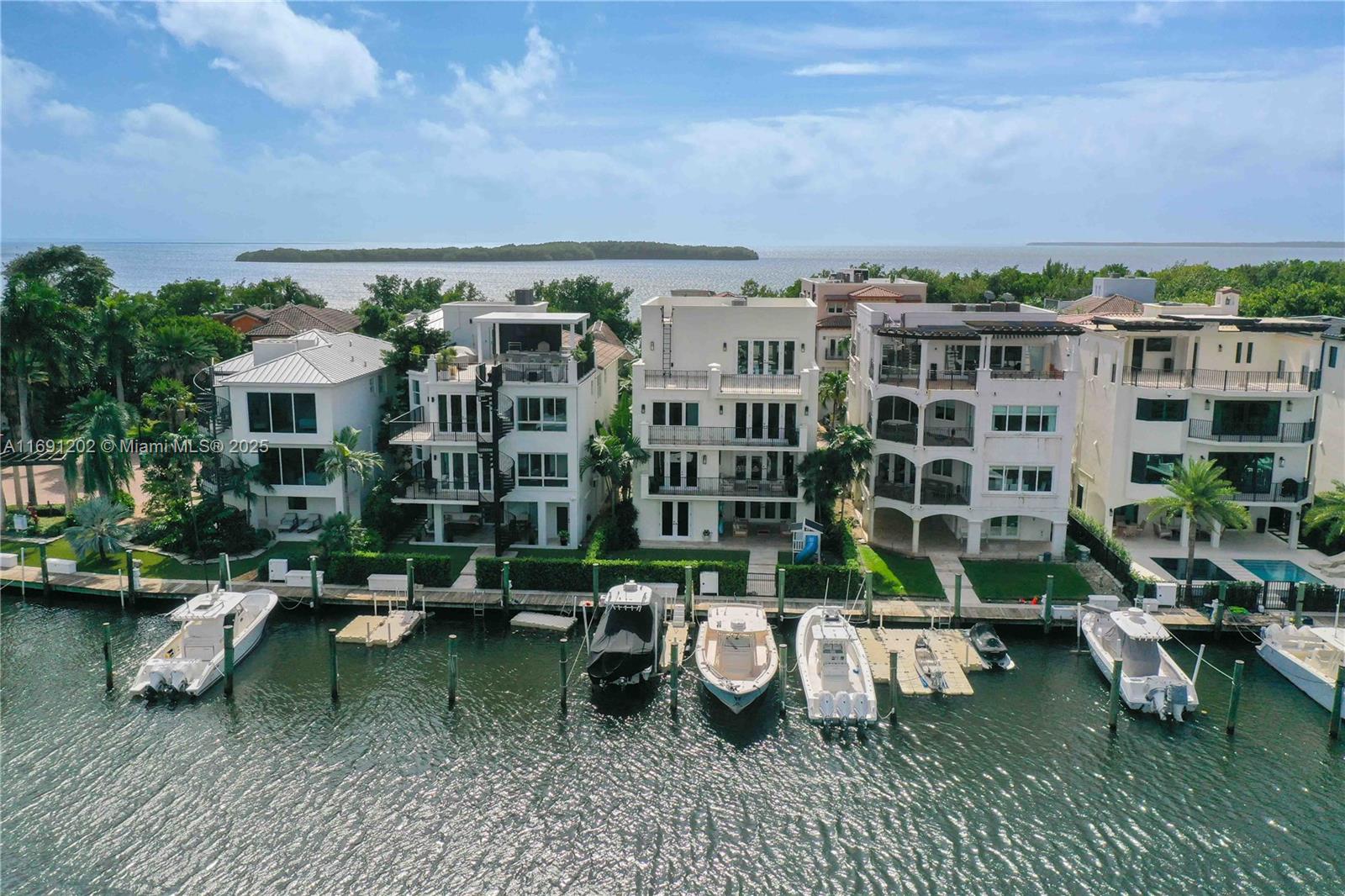 PARADISE POINT 1ST AMENDM - Residential