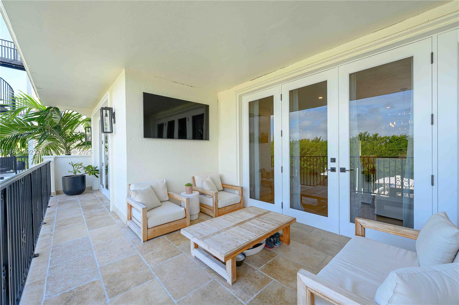 PARADISE POINT 1ST AMENDM - Residential