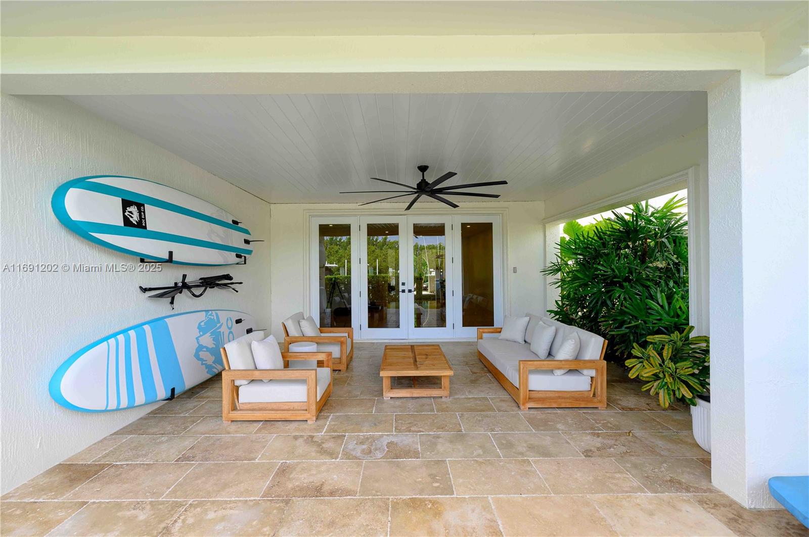 PARADISE POINT 1ST AMENDM - Residential