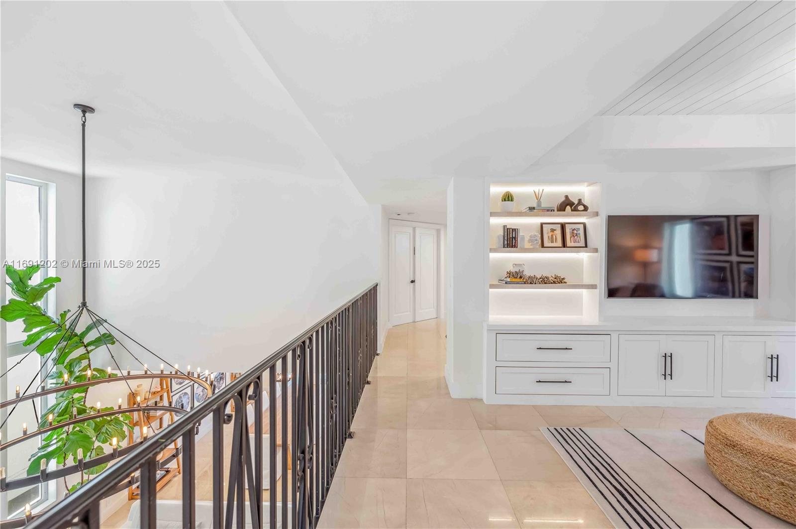 PARADISE POINT 1ST AMENDM - Residential