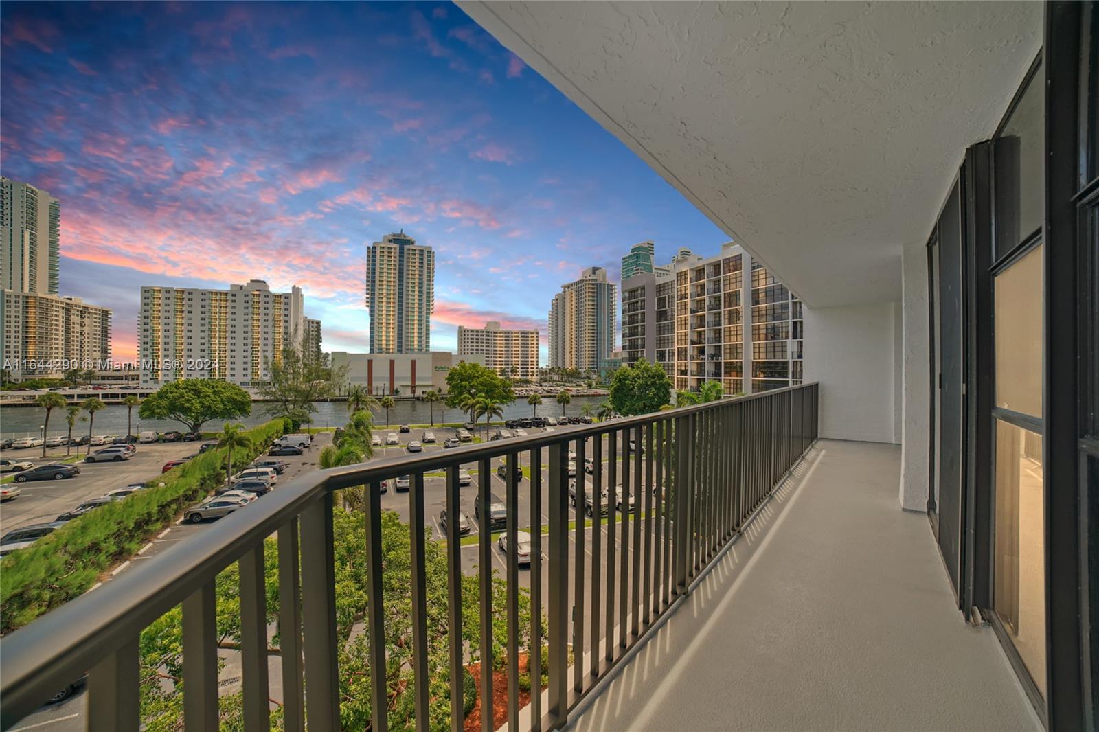 TOWERS OF OCEANVIEW SOUTH - Residential