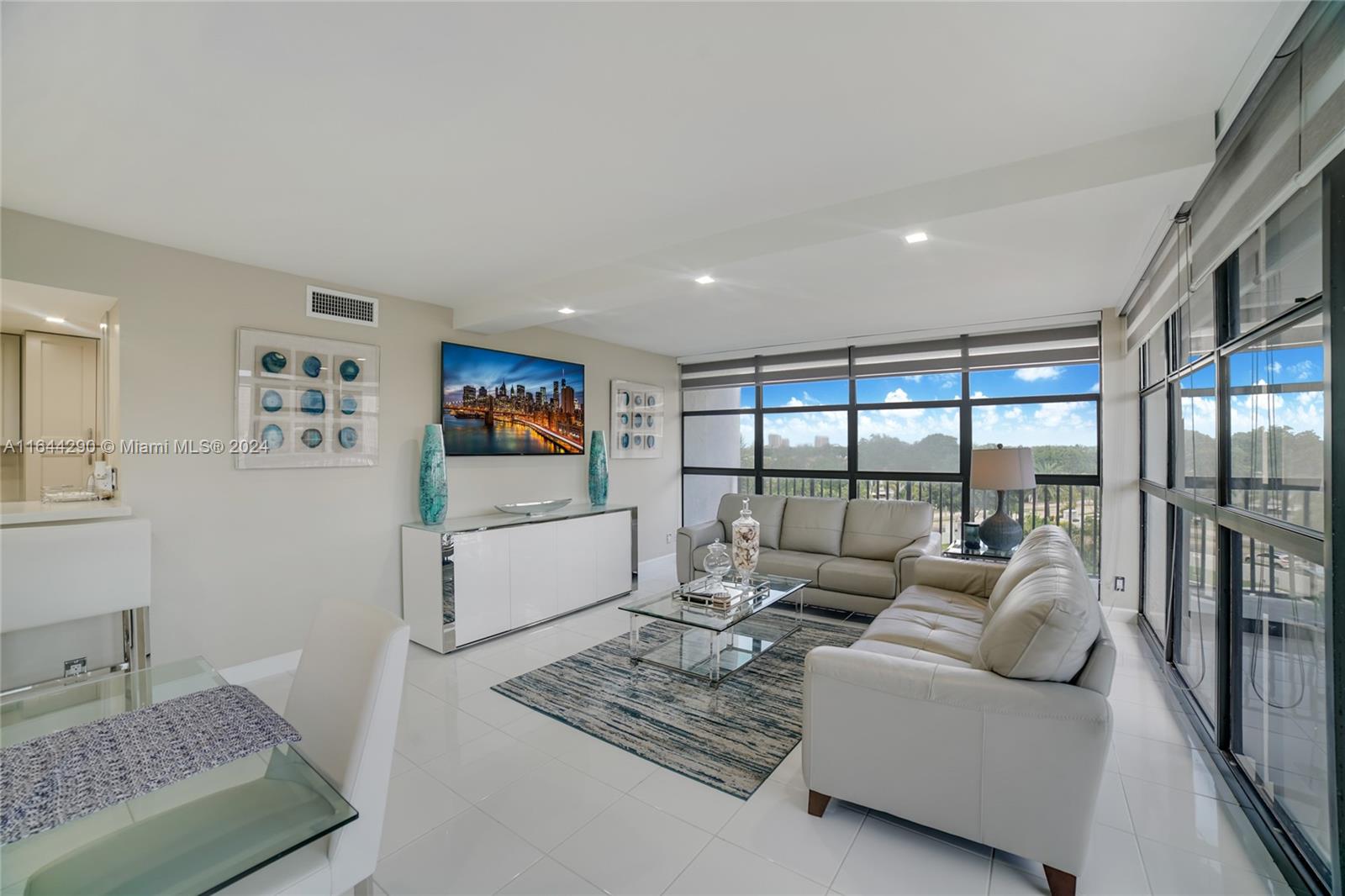 TOWERS OF OCEANVIEW SOUTH - Residential