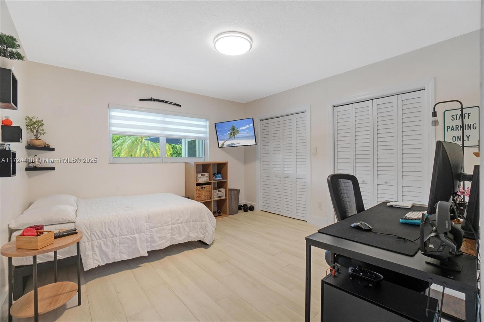 ENGELWOOD ESTS - Residential