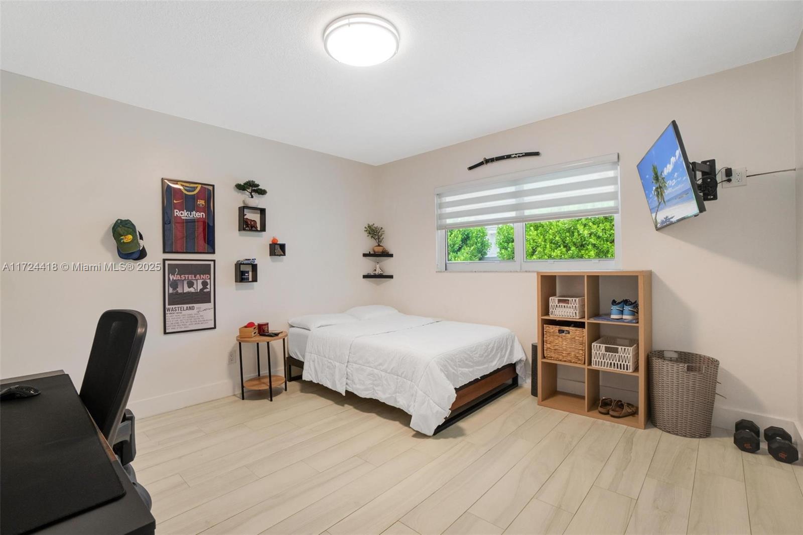 ENGELWOOD ESTS - Residential