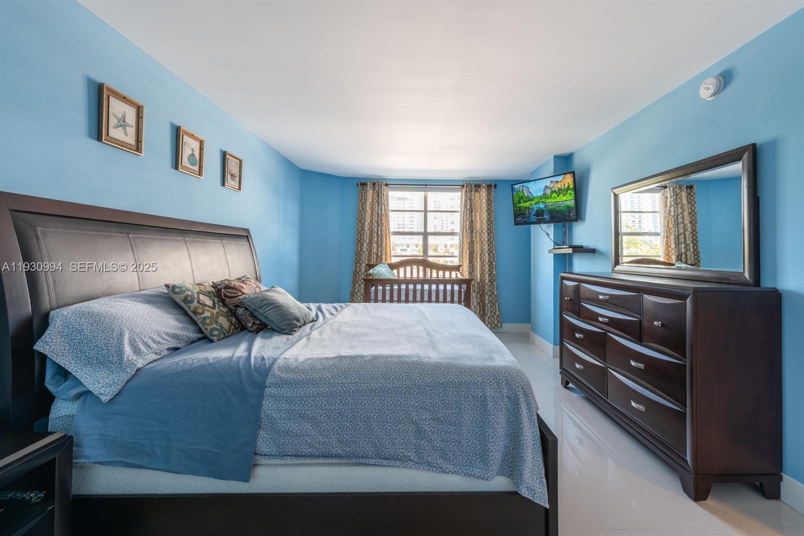 HEMISPHERES CONDO - Residential