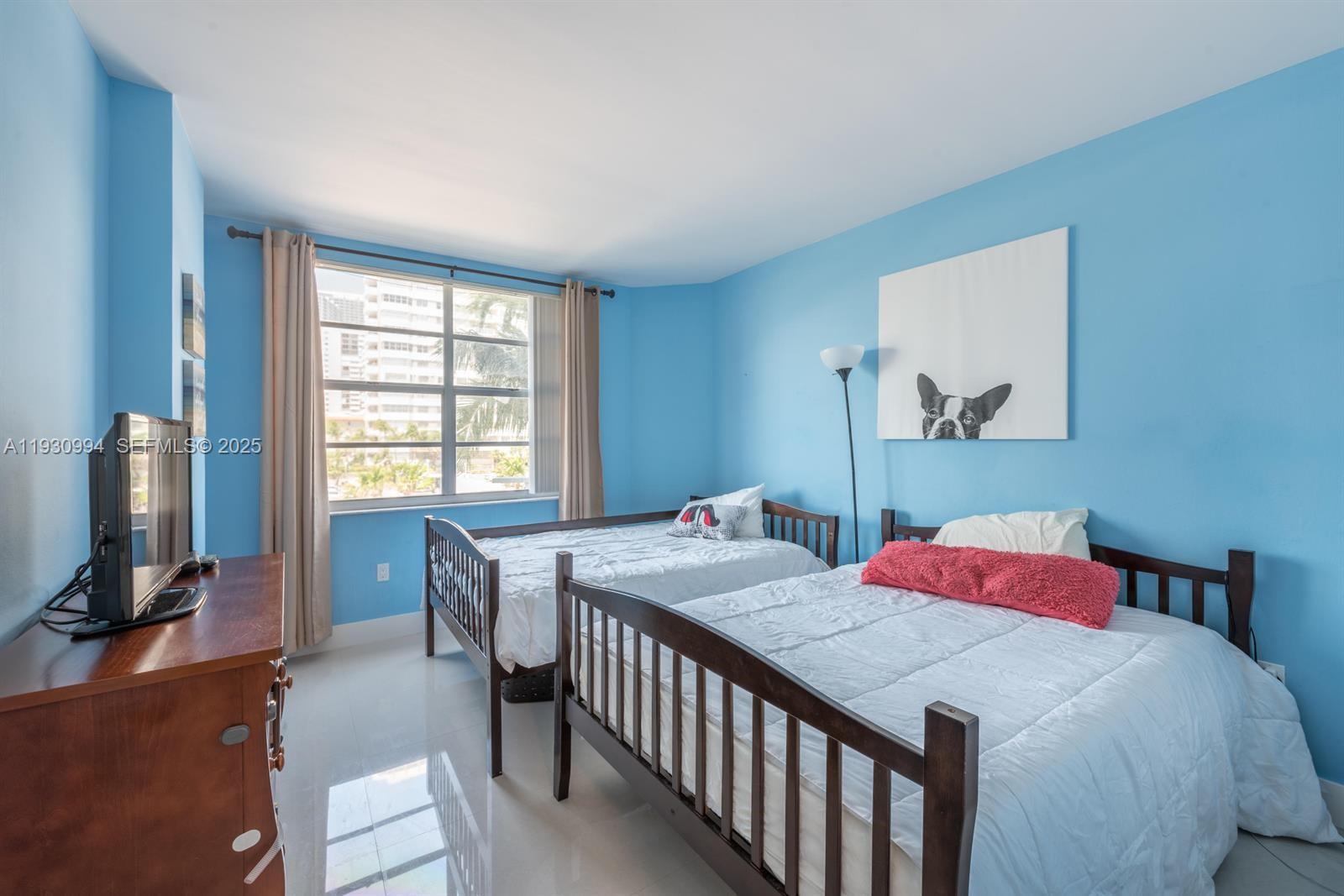 HEMISPHERES CONDO - Residential