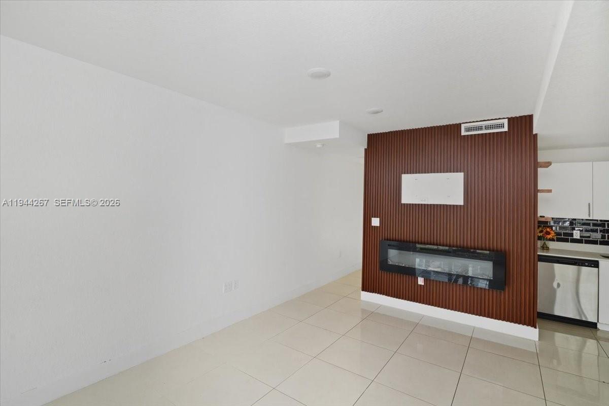 PARADISE ONE - Residential