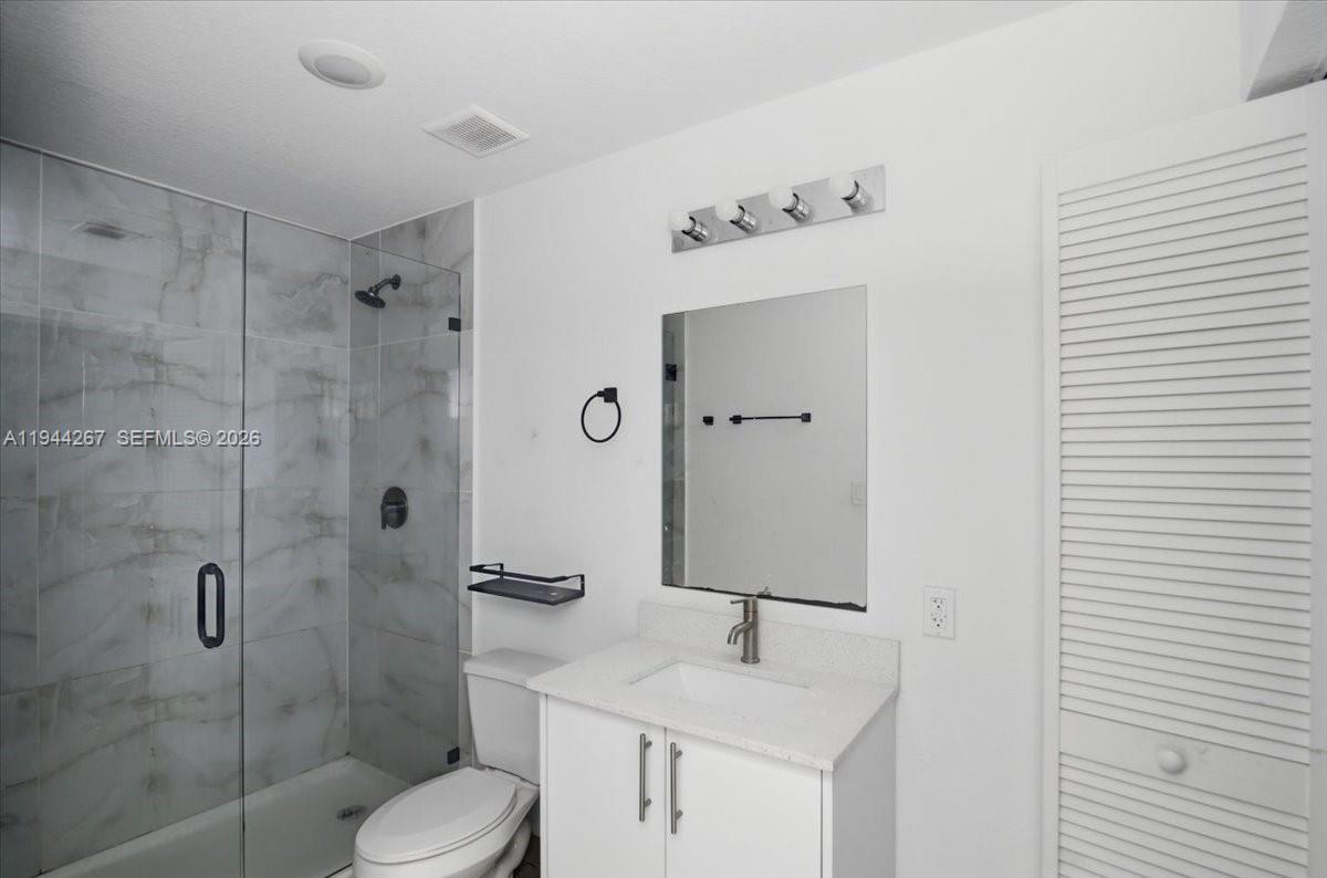 PARADISE ONE - Residential