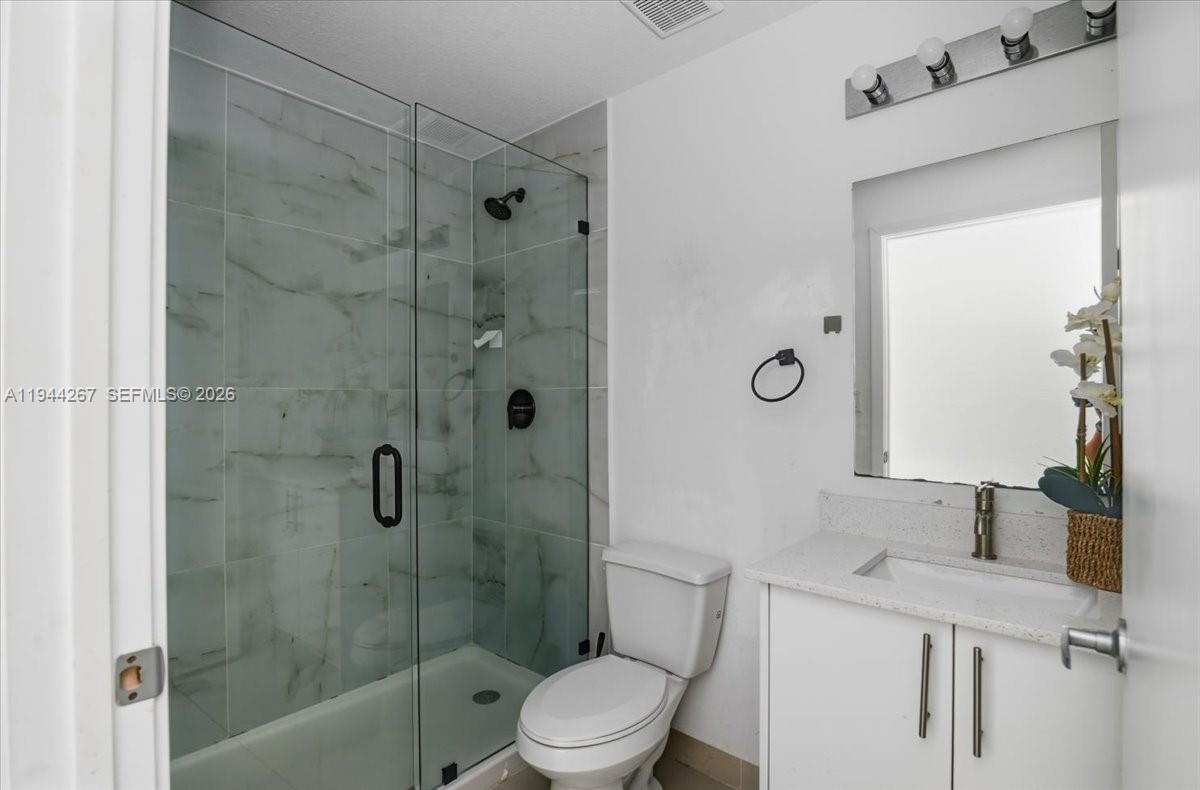 PARADISE ONE - Residential