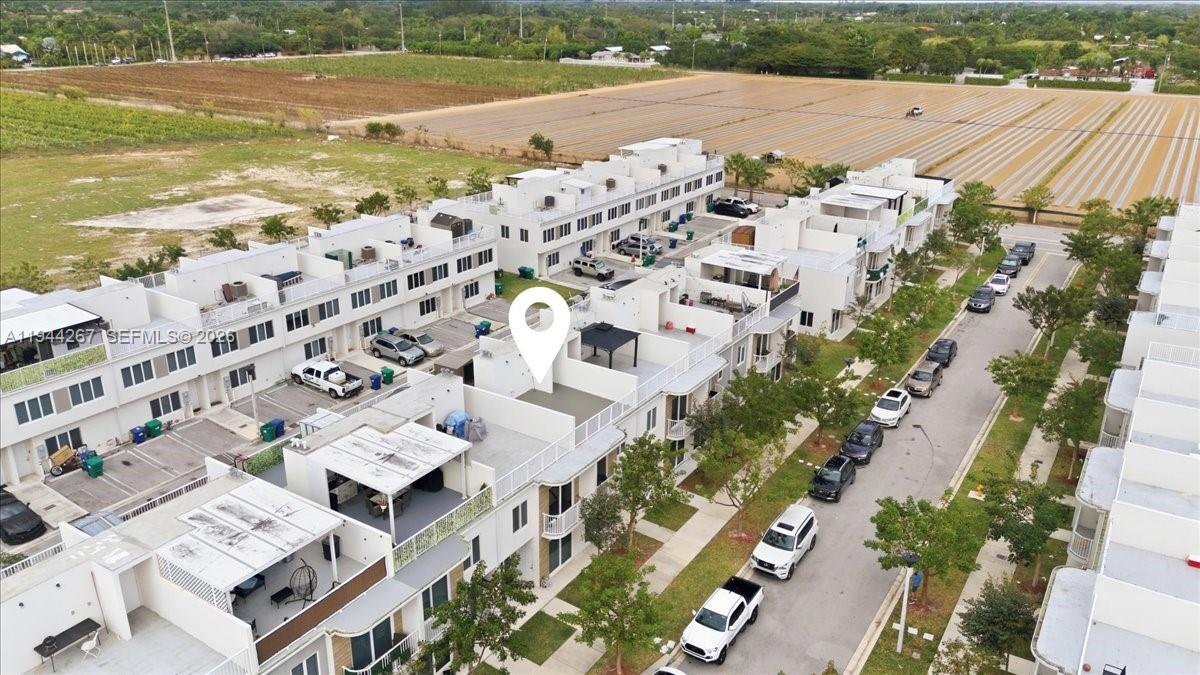 PARADISE ONE - Residential