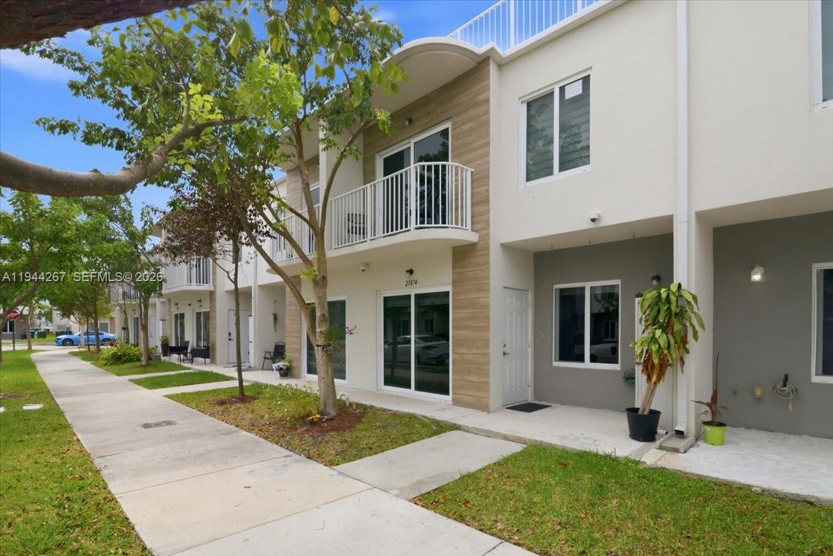 PARADISE ONE - Residential