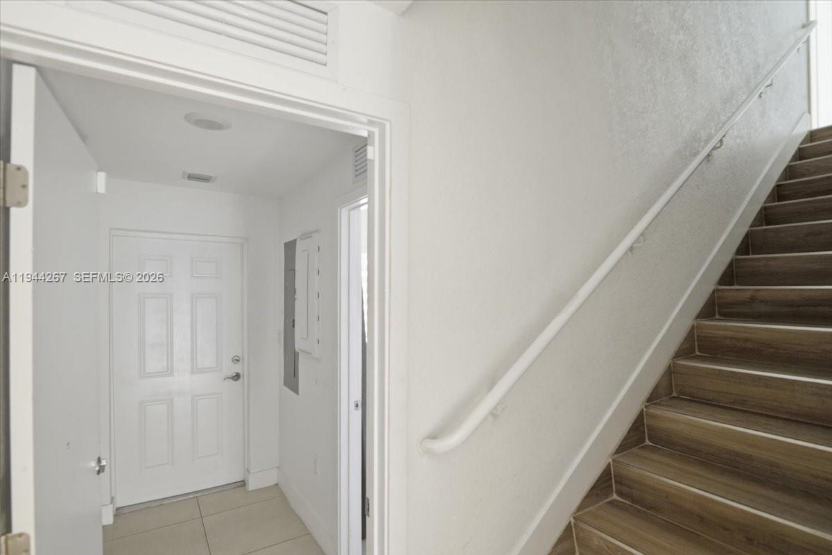 PARADISE ONE - Residential